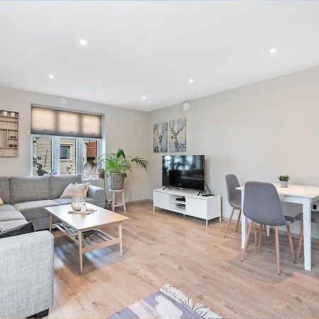 Apartamento Stylish & Bright Penthouse - Office - 5 Star Location! Egersund Exterior foto